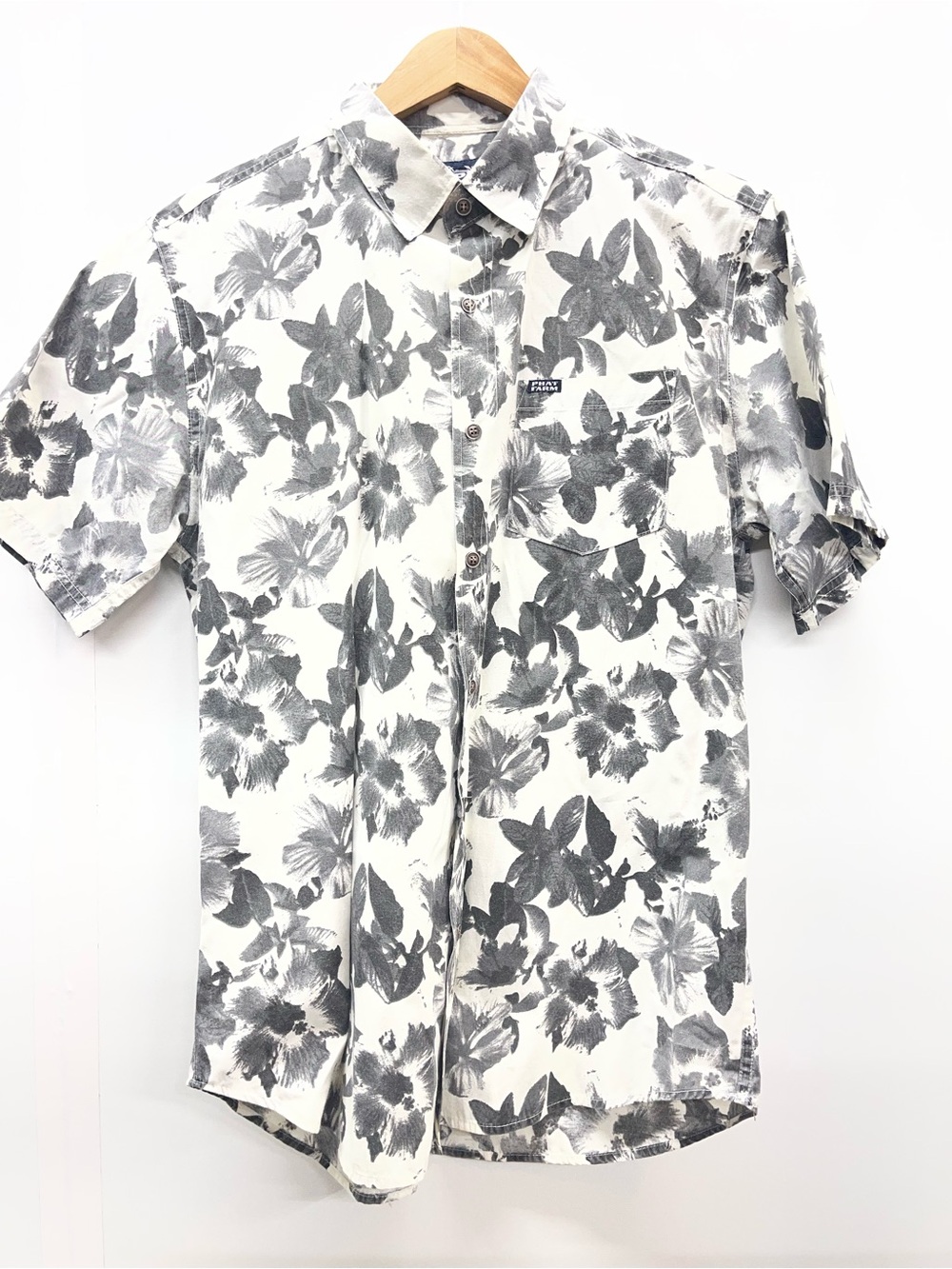 Phat Farm Black & White Floral Short-Sleeve Button Down Shirt